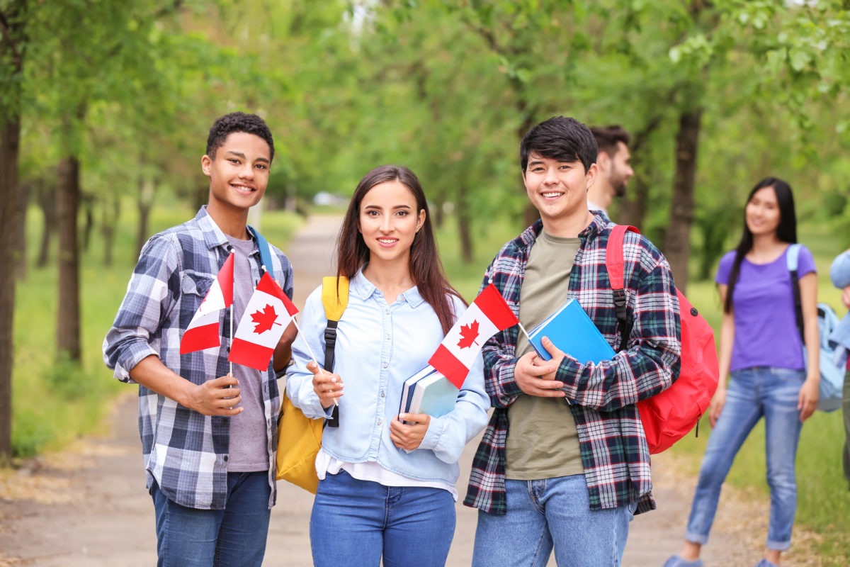 Fast Uptick In Canada Population Fuelled By International Students and  Immigration - International Student Services